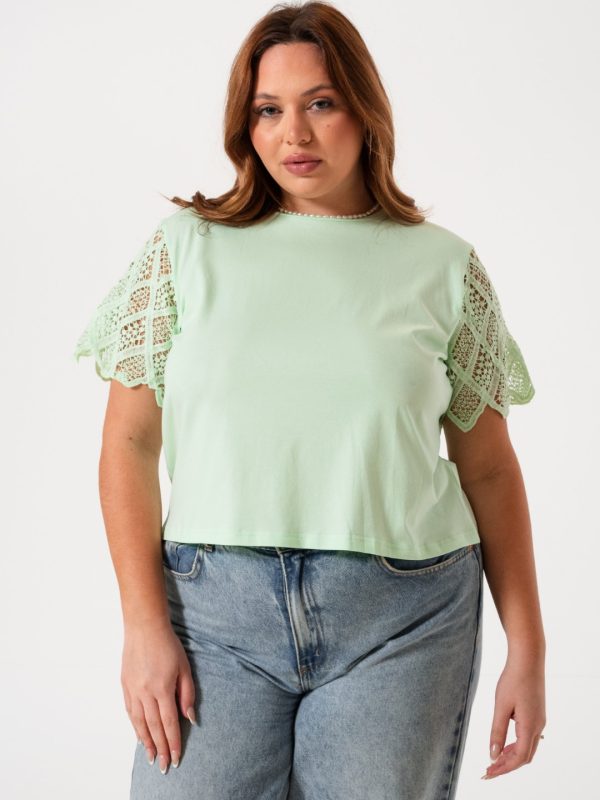 Remera Camelia